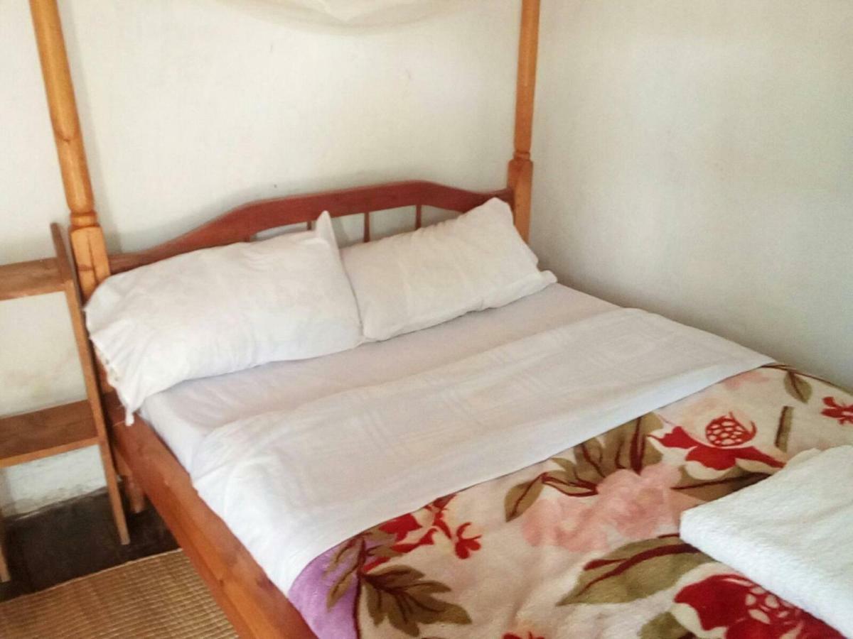 Ruhija Community Rest Camp Bed & Breakfast Kabale Exterior foto