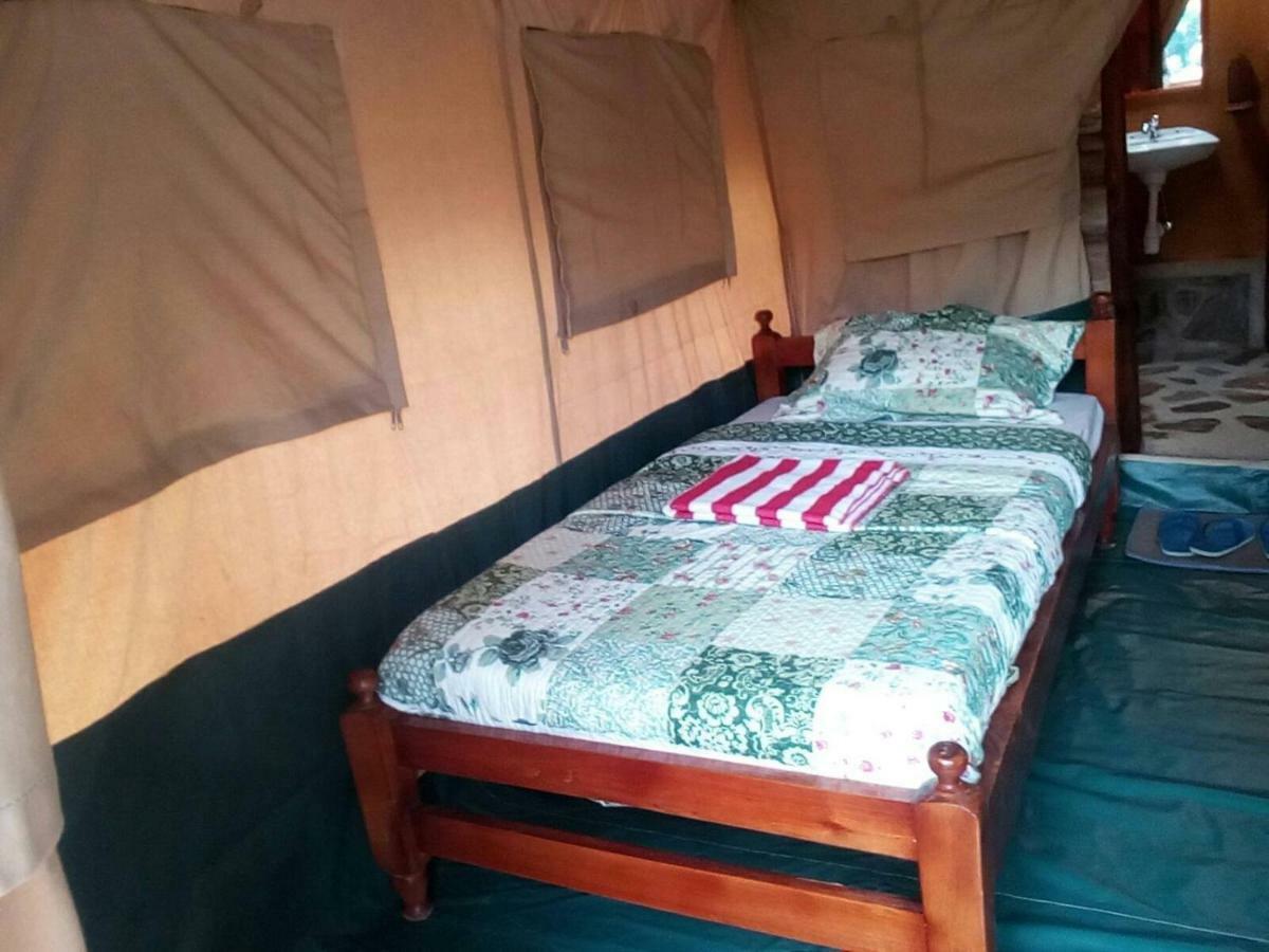 Ruhija Community Rest Camp Bed & Breakfast Kabale Exterior foto