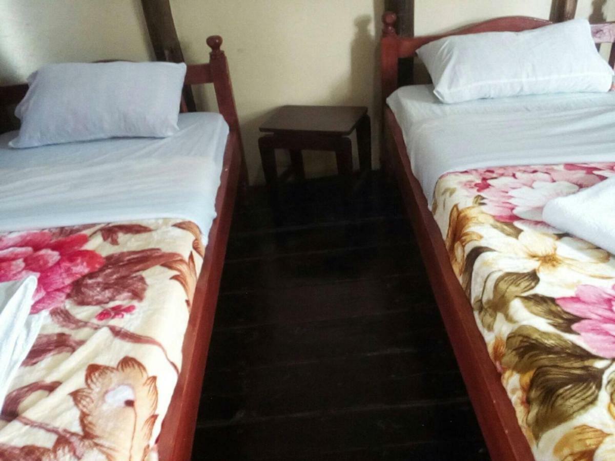 Ruhija Community Rest Camp Bed & Breakfast Kabale Exterior foto