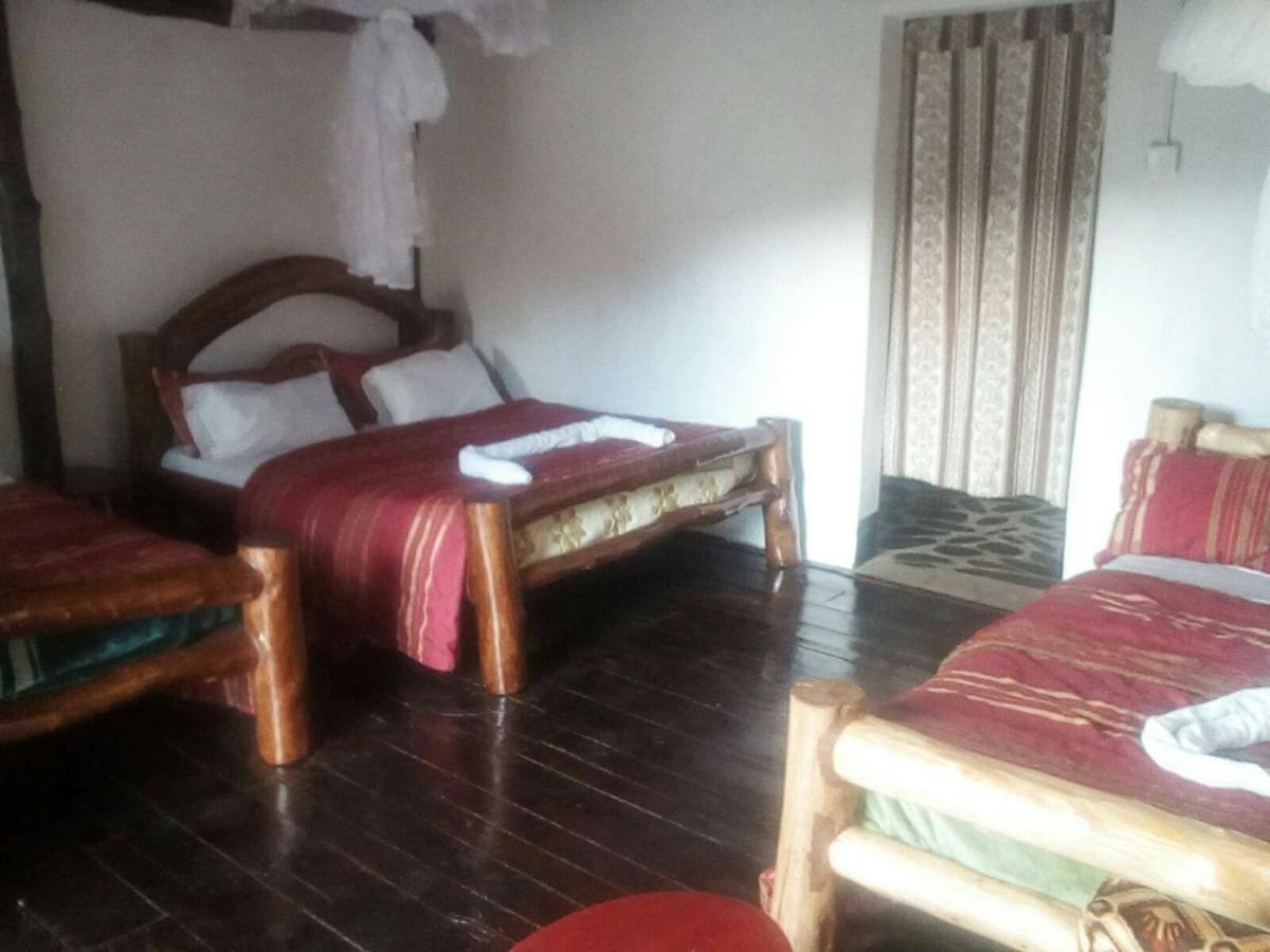 Ruhija Community Rest Camp Bed & Breakfast Kabale Exterior foto